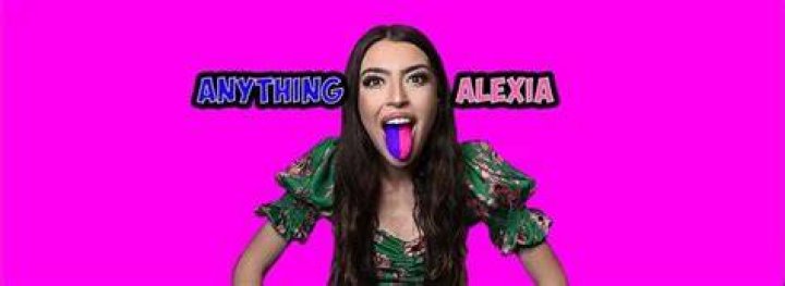 It’s Anything Alexia anythingalexia YouTube