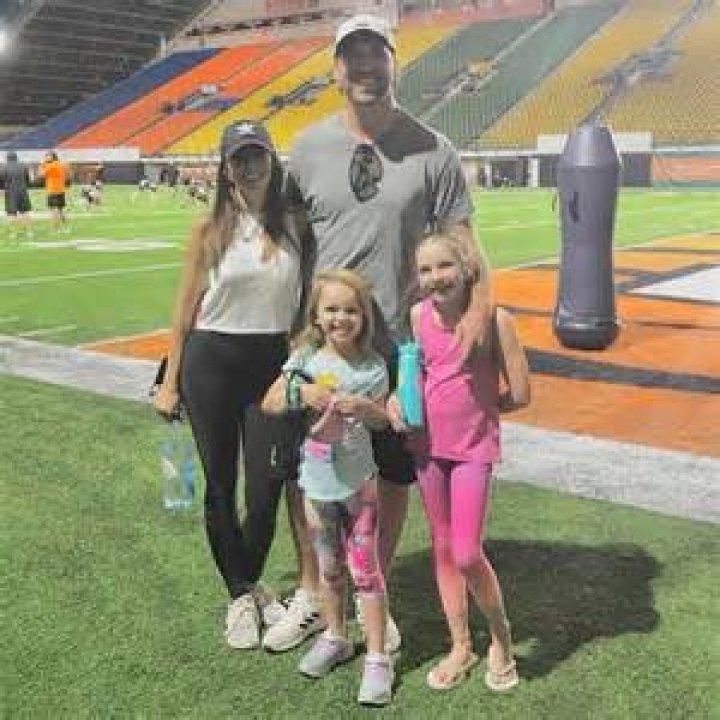 Jared Allen on Teaching 2 Daughters About SelfConfidence