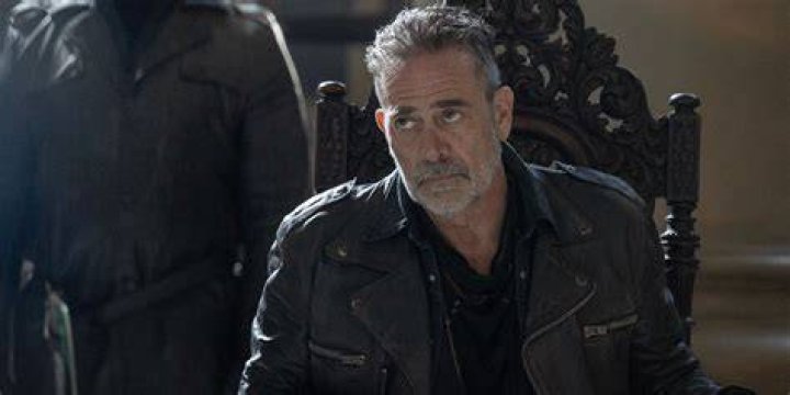 Jeffrey Dean as Negan in 7x08 'Hearts Still Beating' Negan