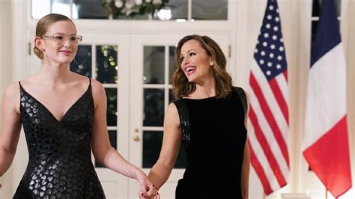 Jennifer Garner talks about daughter looking for colleges, new film