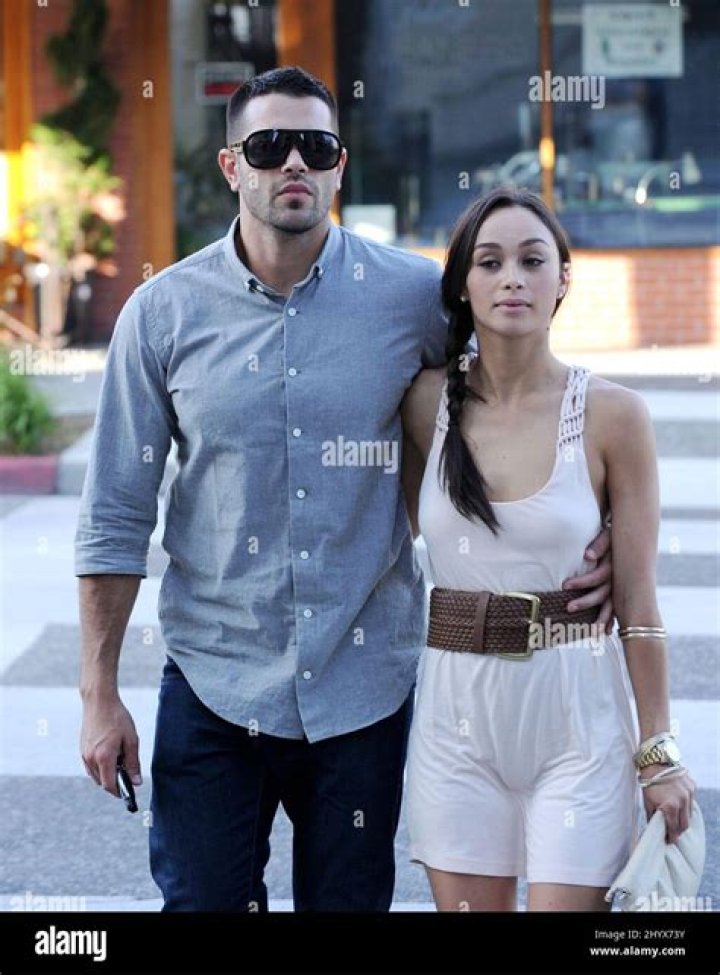 Jesse Metcalfe and Cara Santana&rsquo;s Messy Split A Timeline Us Weekly