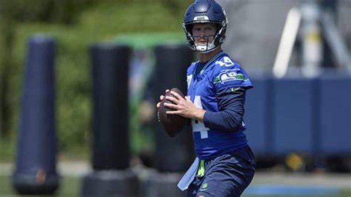 JF2021,seattle seahawks quarterback coachOFF