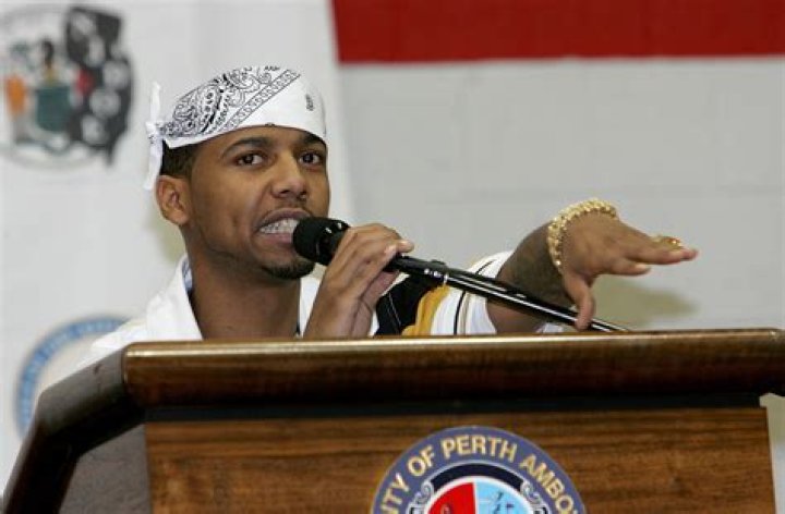 Juelz Santana will remain in jail after fleeing Newark Airport