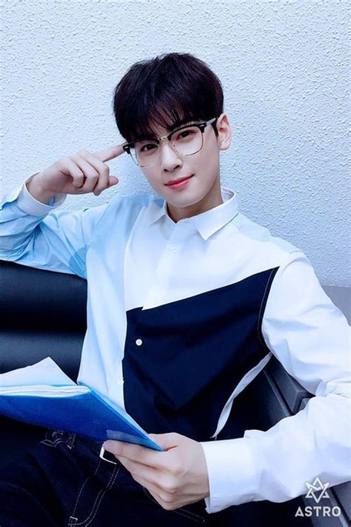 Just 51 Photos of ASTRO Cha Eunwoo That You Need In Your Day — Koreaboo