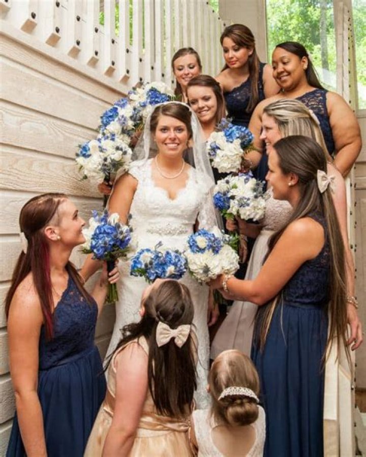 Just Minutes Into Their Wedding Ceremony, Bride Finds A Secret The Groom Didn't Want Her To Know