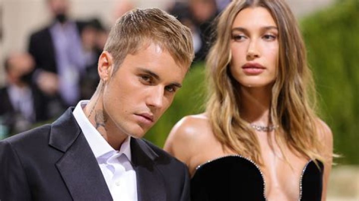 Justin and Hailey Bieber Heats up the Dance Floor in Odell’s Star