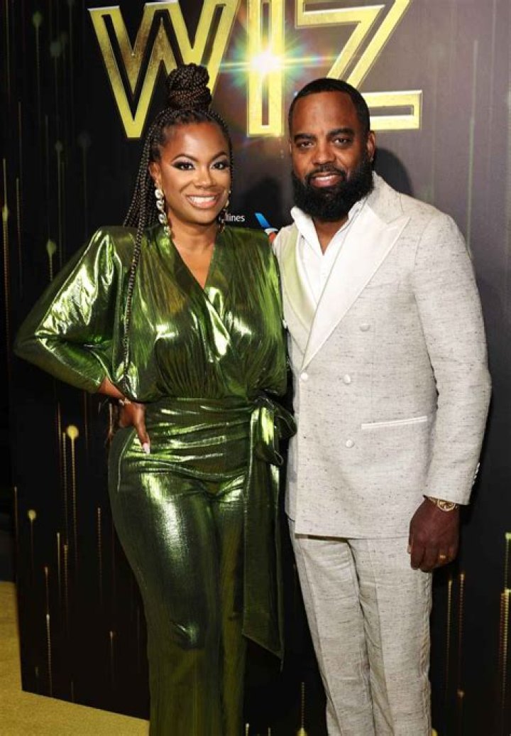 Kandi Burruss Denies Pregnancy Rumors, Reveals She's 'Trying To Figure