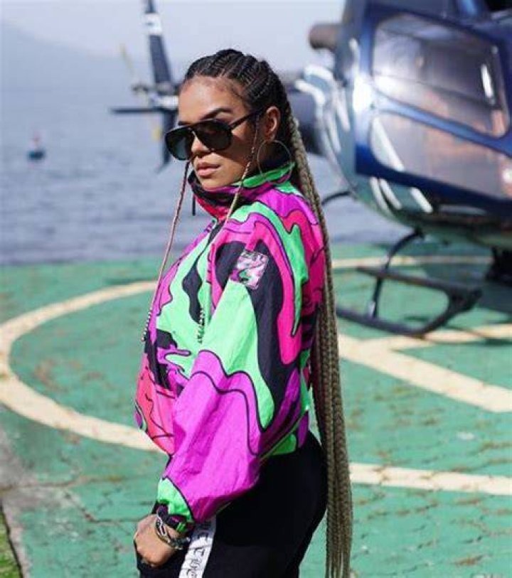 Karol G Bio, Wiki, Net Worth, Dating, Boyfriend, Husband, Age, Height