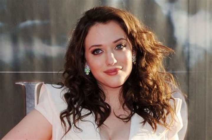 Kat Dennings Boobs Kat Dennings Plastic Surgery Bra Size