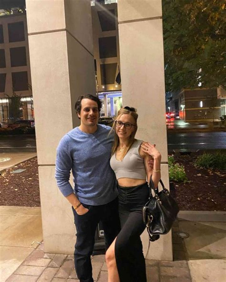 Kat Timpf on Instagram “I look like a senator’s wife” Hottest Celebrities, Beautiful