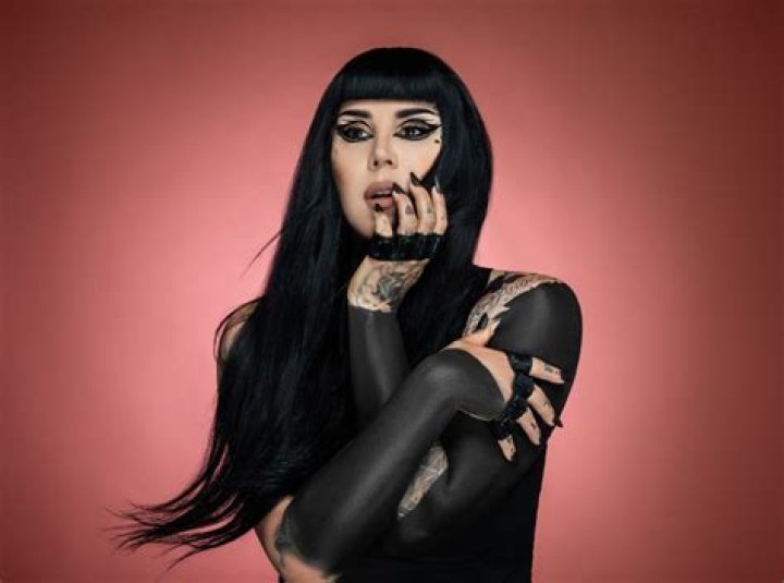 Kat Von D Unleashes Cathartic New Music Video for &ldquo;Fear You&rdquo; mxdwn Music