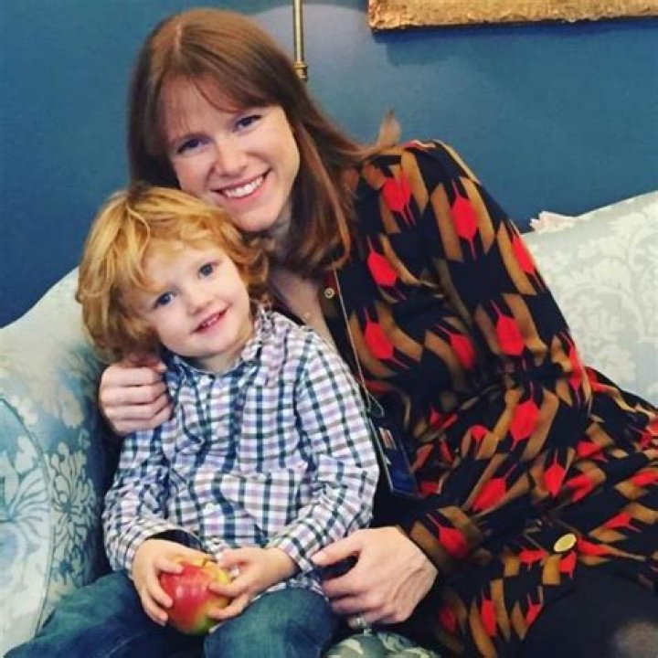 Kate Bedingfield Age, Boyfriend, Husband, Family, Biography & More