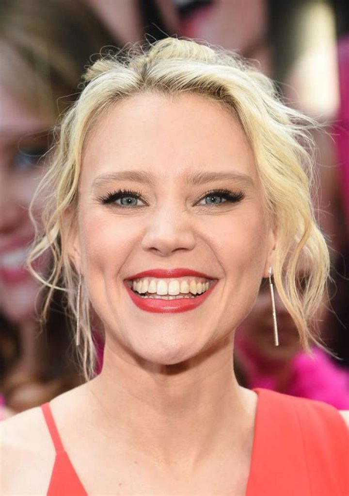 Kate McKinnon Bra Size, Age, Weight, Height, Measurements Celebrity Sizes