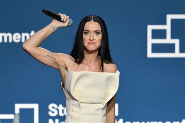 Katy Perry Biography • Singer Katheryn Elizabeth Hudson