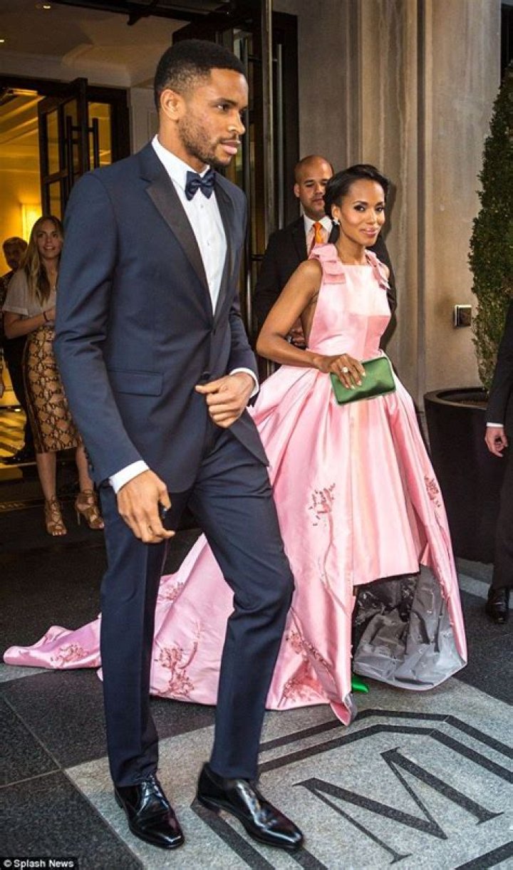 Kerry Washington and Husband at Charity Gala December 2016 POPSUGAR