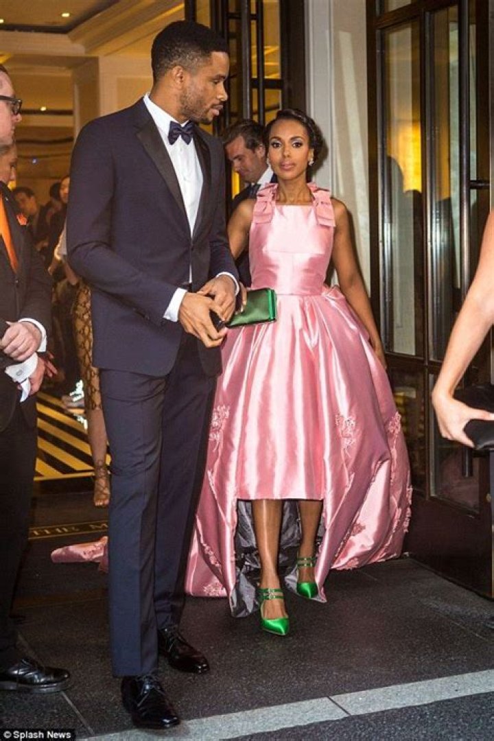 Kerry Washington Makes Rare Appearance With Husband Nnamdi Asomugha at