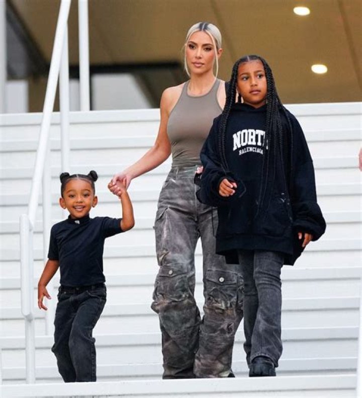 Kim Kardashian Went Out with John Mayer and they "Totally hit it off"