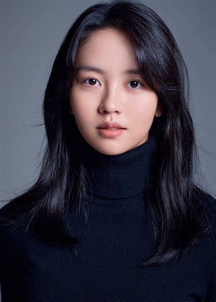 Kim So Hyun's Net Worth How Rich Is The Love Alarm Actress? OtakuKart