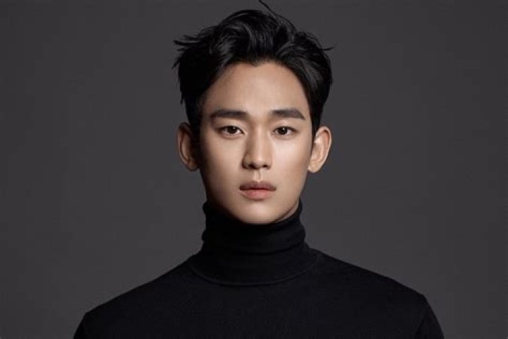 Kim Soo Hyun's Celebrity Father Reveals The Personal Reason Behind His