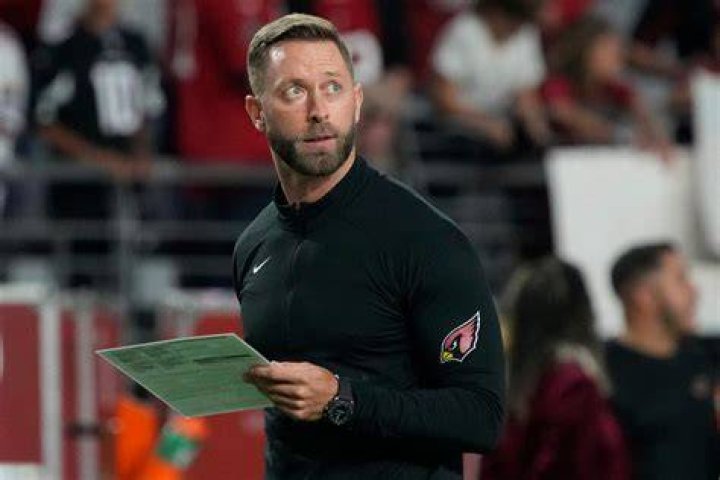 Kliff Kingsbury loses interest in NFL buys oneway Thailand ticket