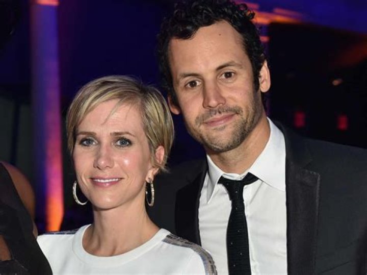 Kristen Wiig and fiancé Avi Rothman secretly twins via