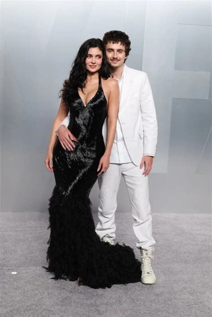 Kylie Jenner & Timothée Chalamet Are Still Dating Media Take Out