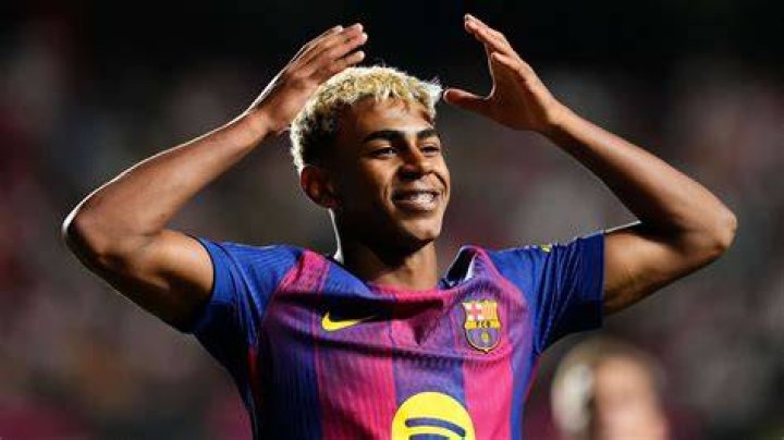 La renovaci&oacute;n de Lamine Yamal, la nueva joya del Barcelona, encauzada