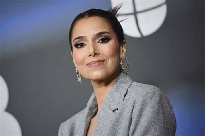 Latina Actress Latina actress, Fashion, Dresses