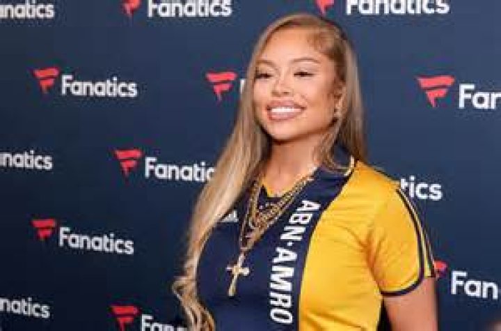 Latto Announces "Put It On Da Floor" Remix With Cardi B