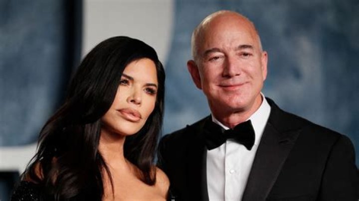 Lauren Sanchez Before Surgery Did She Underwent Surgery?
