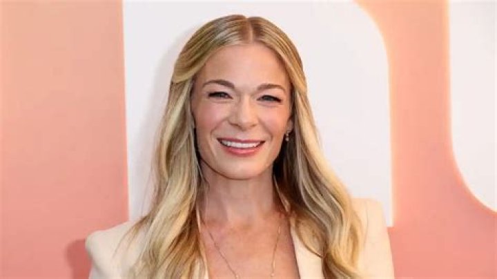 LeAnn Rimes Bio, Age, Height, Husband, Net Worth
