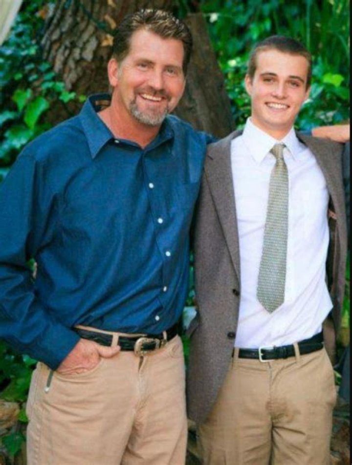 Lee Majors and his son Lee II Lee majors, Handsome men, Lee