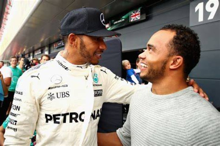 Lewis Hamilton siblings Nicolas Hamilton, Nicola Lockhart, Samantha