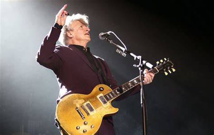 Listen to Crowded House frontman Neil Finn's piano cover of Beach Boys