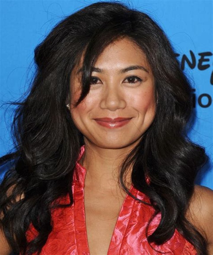 Liza Lapira took the stage to talk about Super Fun Night. TV's