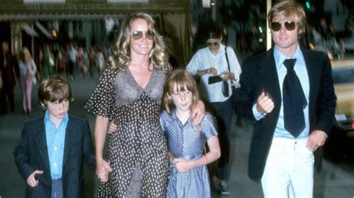 Lola Van Wagenen [2023 Update] Robert Redford, Activism & Net Worth