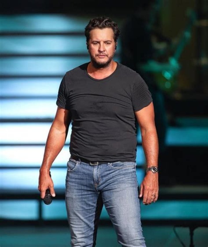 Luke Bryan Weight Gain The Transformation In His Look From Pandemic To Now