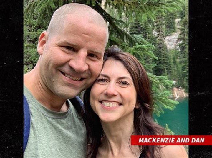 MacKenzie Scott, Dan Jewett Divorce Documents 'No Real Dirt'