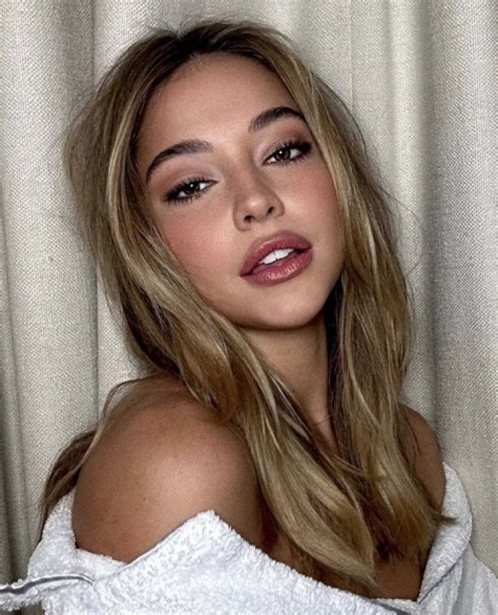 Madelyn Cline Celebhub Pretty People, Beautiful People, Image Swag, Nylon Magazine, The Pogues