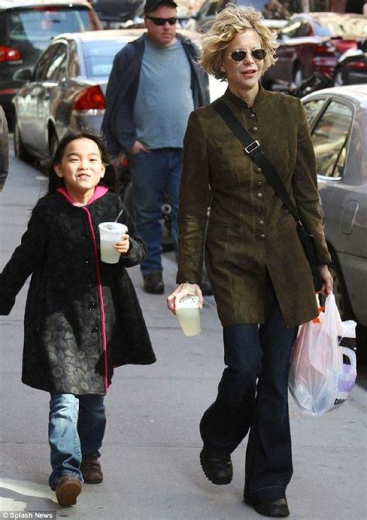 Make that two! Meg Ryan and adorable daughter Daisy True sip identical
