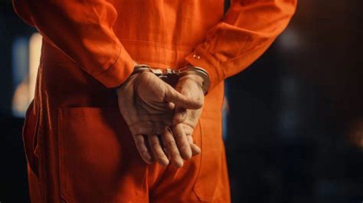 Man convicted in FBI secretary&rsquo;s murder requests case review