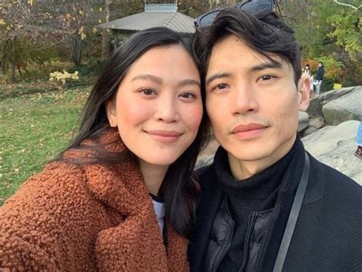 Manny Jacinto 2024 Girlfriend, net worth, tattoos, smoking & body