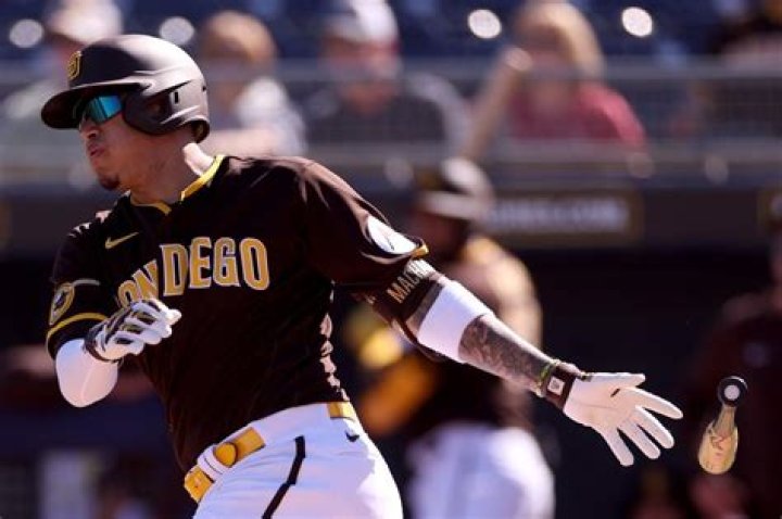 Manny Machado signs 350 million contract extension with Padres