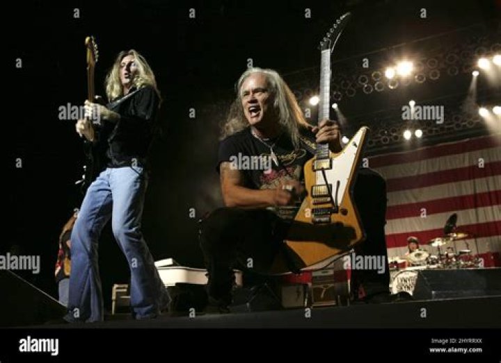 Mark Matejka and Rickey Medlocke Lynyrd skynyrd, Rickey medlocke