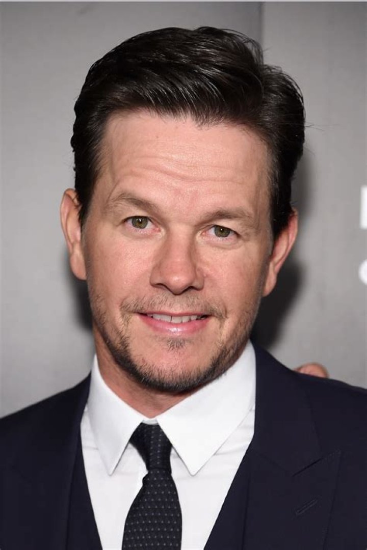 Mark Wahlberg Surprised This Iowa HyVee