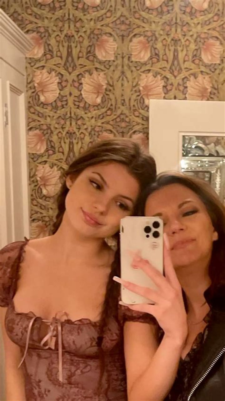 Martina McBride’s Daughters — Delaney, Emma, & Ava Traditional Country