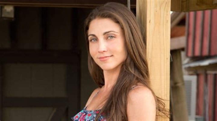 Mary Padian's bio age, height, net worth, husband, Storage Wars Legit.ng