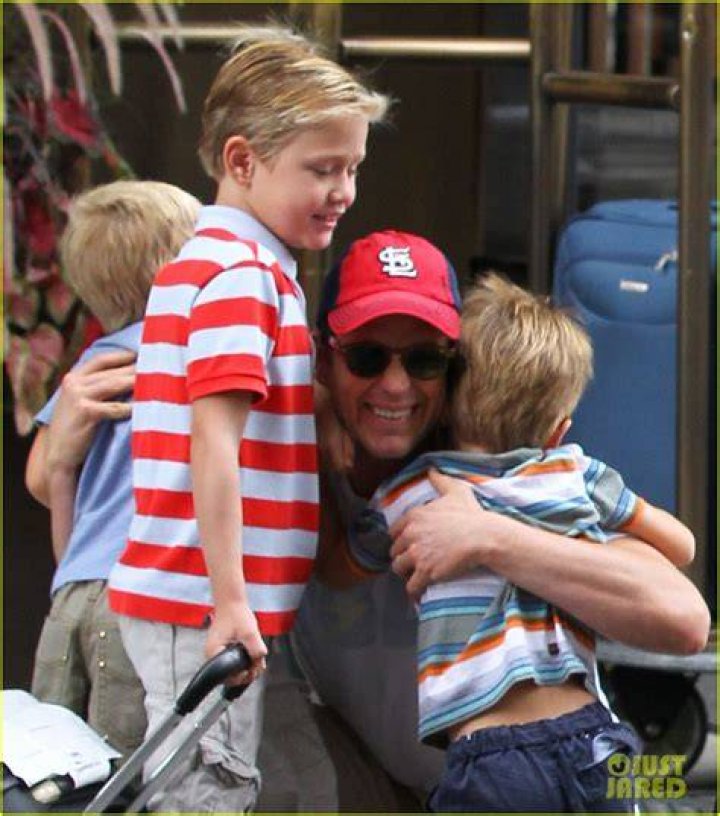 Matt Bomer My Three Sons! Photo 2694189 Celebrity Babies, Matt