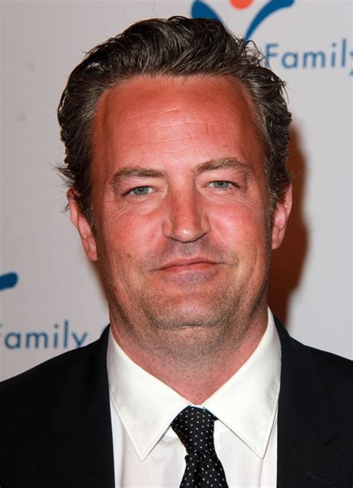 Matthew Perry Biography Facts, Childhood, Family Life & Achievements