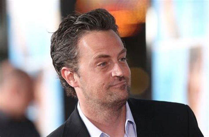 Matthew Perry continua lupta impotriva kilogramelor in plus